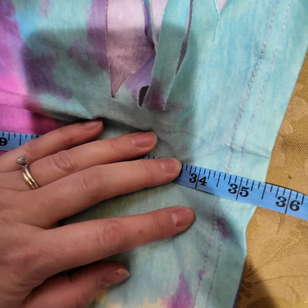 Tie dye tshirt dress with cutout shoulders and thigh sz 2X - Picture 4 of 6